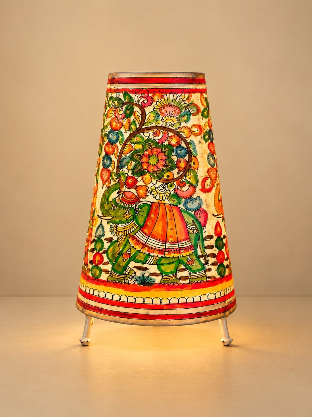 Floor lamp - Tholu Bommalata